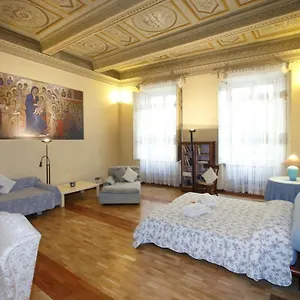 Couette-café Residenza D'epoca Montanini ***